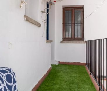 Room in a shared 7-bedroom apartment for rent in Palacio, perfect for professionals and students - Photo 4