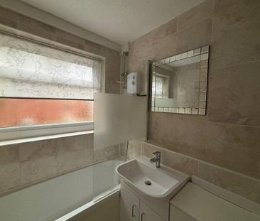 2 bedroom ground floor maisonette to rent - Photo 4