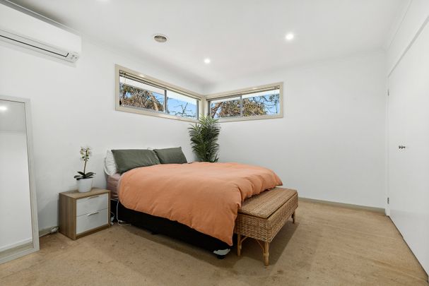 37 Outhwaite Road, Heidelberg Heights VIC 3081 - Photo 1