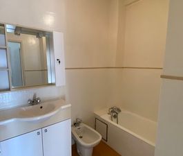 Location Appartement 3 pièces 68m² TOULON 83000 - Photo 2