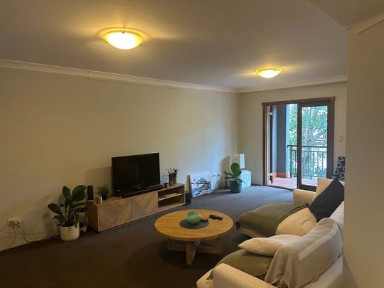 Alexandria - Photo 1