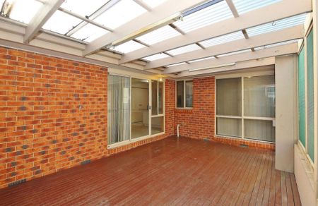 3 Bedroom Family Home in Central Location - Photo 2