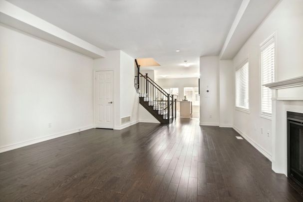 For Lease - 3946 Tufgar Crescent, Burlington, Ontario - Photo 1