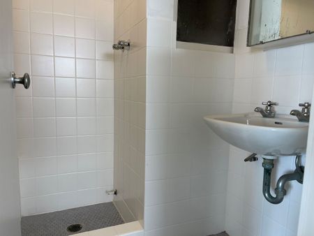 Superbly Located Two-Bedroom Apartment - Photo 2