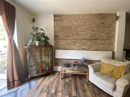 7 bedroom detached house to rent - Photo 2