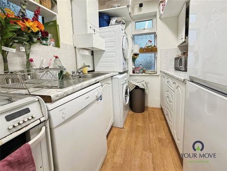 2 bedroom end of terrace house to rent - Photo 3