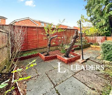 3 bedroom semi-detached house to rent - Photo 3