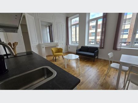 Appartement à Louer à LILLE 830 € - Photo 2