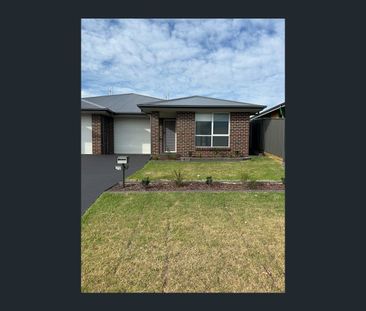1/72 Wicklow Road, Chisholm, NSW 2322 - Photo 1