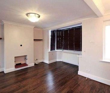 Kingsmead Avenue, Romford, Essex, RM1 - Photo 1