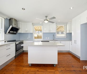Freshly Renovated & Ready to Impress! - Photo 2