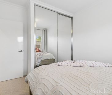 Stylish Family Living in the Heart of Yokine - Photo 6