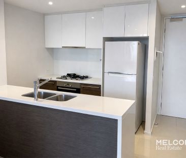 PERFECTLY LOCATED APARTMENT AT ABODE 318 - FURNISHED - Photo 2