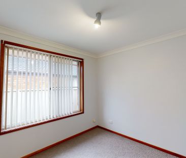 4 Squire Close, Valentine NSW 2280 - Photo 6