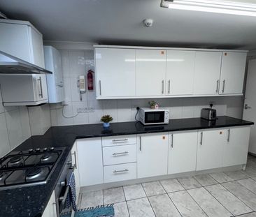 Room in a Shared House, Morley Road, E15 - Photo 6