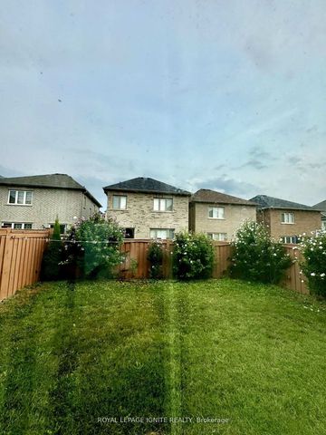 For Lease - 5 Holroyd Street Unit# Upper, Ajax, Ontario - Photo 2