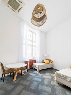 Kompaktowe Umeblowane w Bardzo Dobrej Lokalizacji - Zdjęcie 1