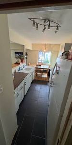 Kerrisdale Large 2 bedroom 1 bath Facing Arbutus Greenway - Feb 1 - Photo 4