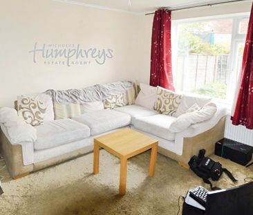 4 bedroom terraced house to rent - Photo 2