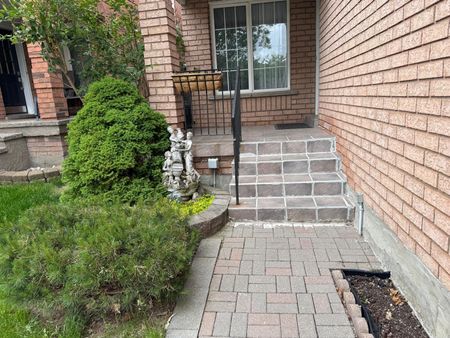For Lease - 5392 Marblewood Drive, Mississauga, Ontario - Photo 5