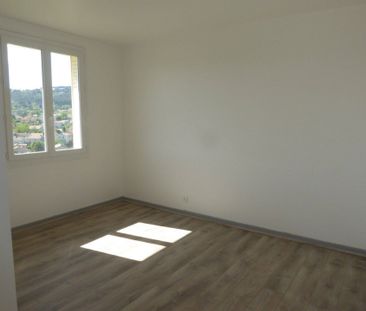 Location appartement 4 pièces 73 m² à Aubenas (07200) - Photo 5