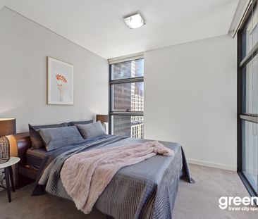 "Lumiere" North Facing - Stunning views of CBD & beyond - Photo 1