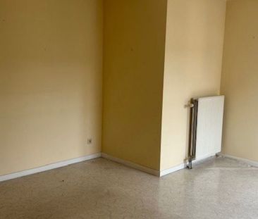 Appartement te huur in Lanaken voor € 1.200 met 2 slaapkamers - Photo 3