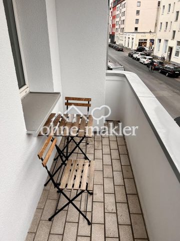 helle 3 Zimmer-Wohnung mit Balkon im Herzen der Südstadt - Photo 5