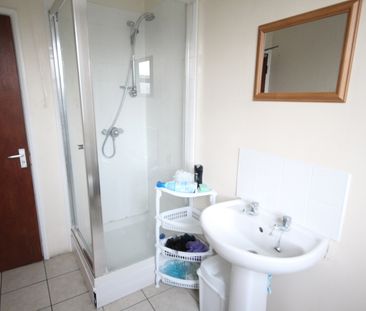 Cross Street, Kettering, Northants, NN16 - Photo 6