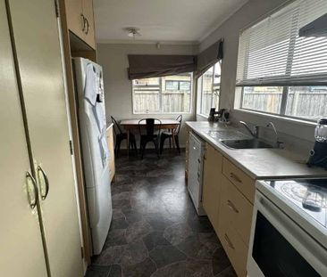 415A Kahikatea Drive - Photo 2