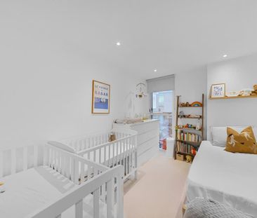 Riverside Apartments, N4 - Photo 5