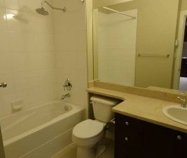 $1450 / 2br – 753ft2 – 2 Bed + 1 Bath in Surrey Central (Surrey) - Photo 6