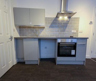 Studio to rent - Photo 6