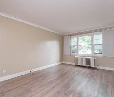 Bright, Well Laid Out 1 Bedroom - Photo 3