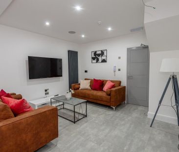 6 bedroom house to rent - Photo 1