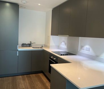 Saffron Square - Photo 2