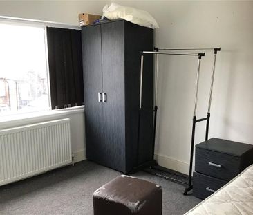 6 bedroom terraced house to rent - Photo 3