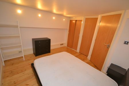 2 bed Apartment for Rent - Photo 4