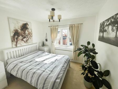 St Peters Way, Stratford-Upon-Avon - Photo 2