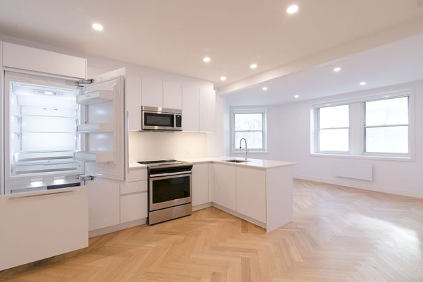 5530 Cote Saint-Luc Road - Photo 1