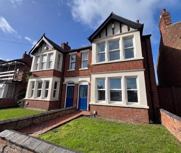 4 bedroom semi-detached house to rent - Photo 1