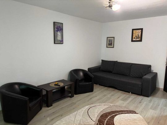 Aparatorii patriei tomesti etaj 6 - Fotografie 1