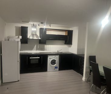 2 Bed Flat, Lincoln Gate, M4 - Photo 6