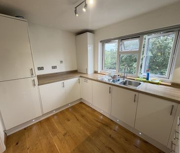Mulberry Close, Broxbourne - Photo 6