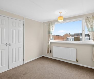 3 bedroom House To Let - Photo 4