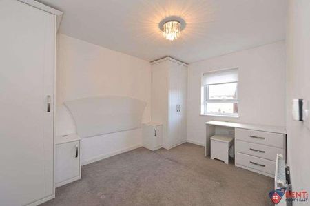 Northumbrian Way, Newcastle Upon Tyne, NE12 - Photo 2