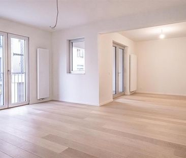 Luxueus afgewerkt nieuwbouwappartement met 2 slk en terras - Photo 5