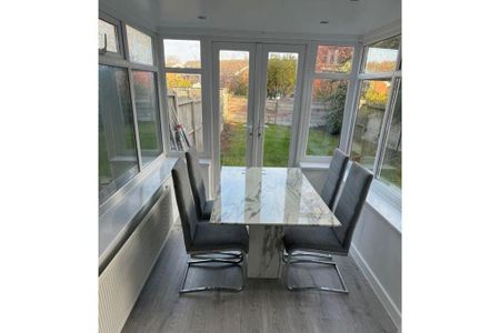 4 bedroom house to rent - Photo 4