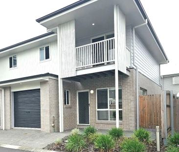 “AVAILABLE 21/11/2025 - 3 BEDROOM 2 BATHROOM TOWNHOUSE WITH DUCTED ... - Photo 3