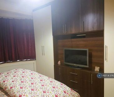 3 bedroom bungalow to rent - Photo 1